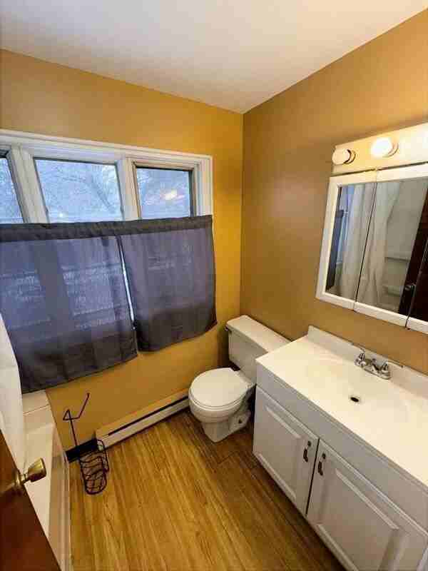 716 W Lackawanna Ave - Photo 5 of 6