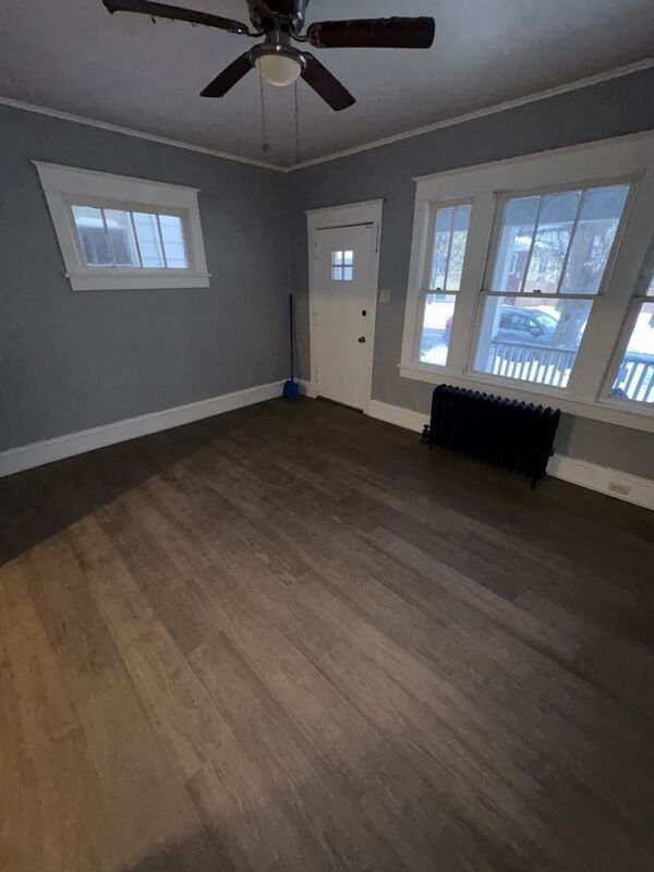 21 Edison St - Photo 2 of 21