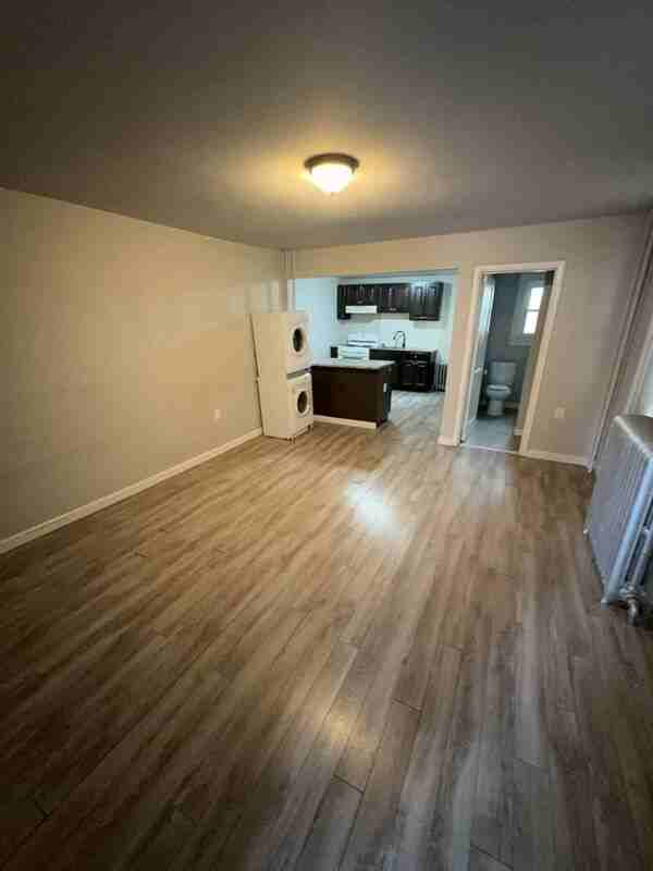 209 Cattell St #1F - Photo 2 of 16