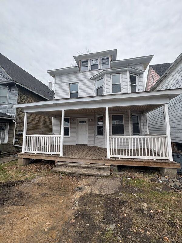 415 S Main Ave - Photo 3 of 34