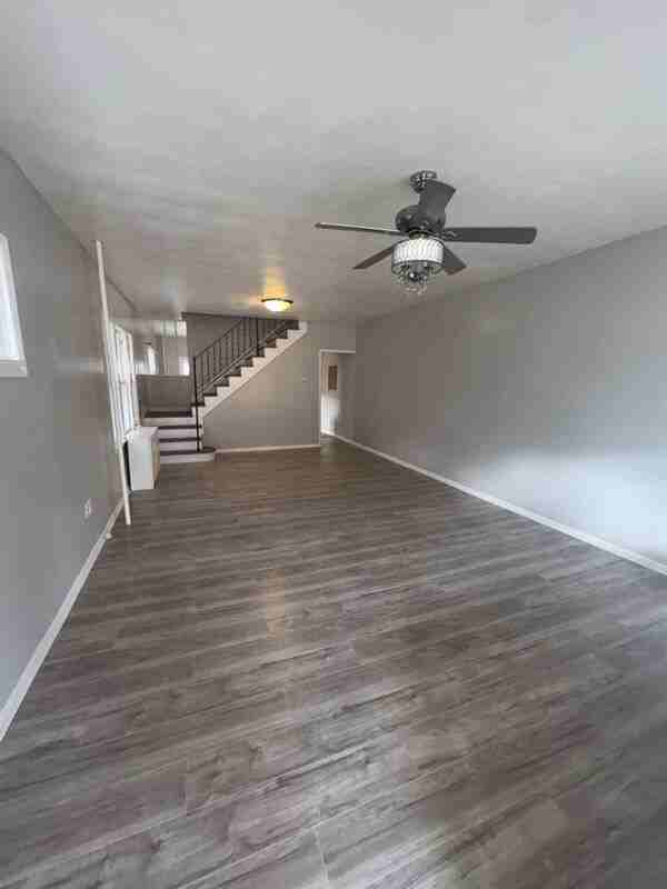 27 Edison St - Photo 4 of 20