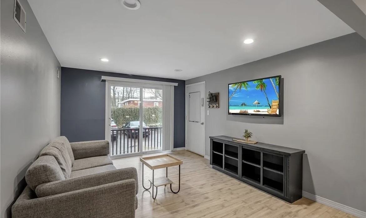 770 W Ferry St #23A - Photo 4 of 16