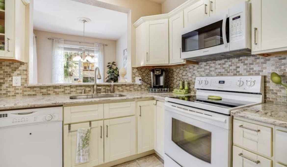 7025 Stagecoach Rd #A - Photo 7 of 18