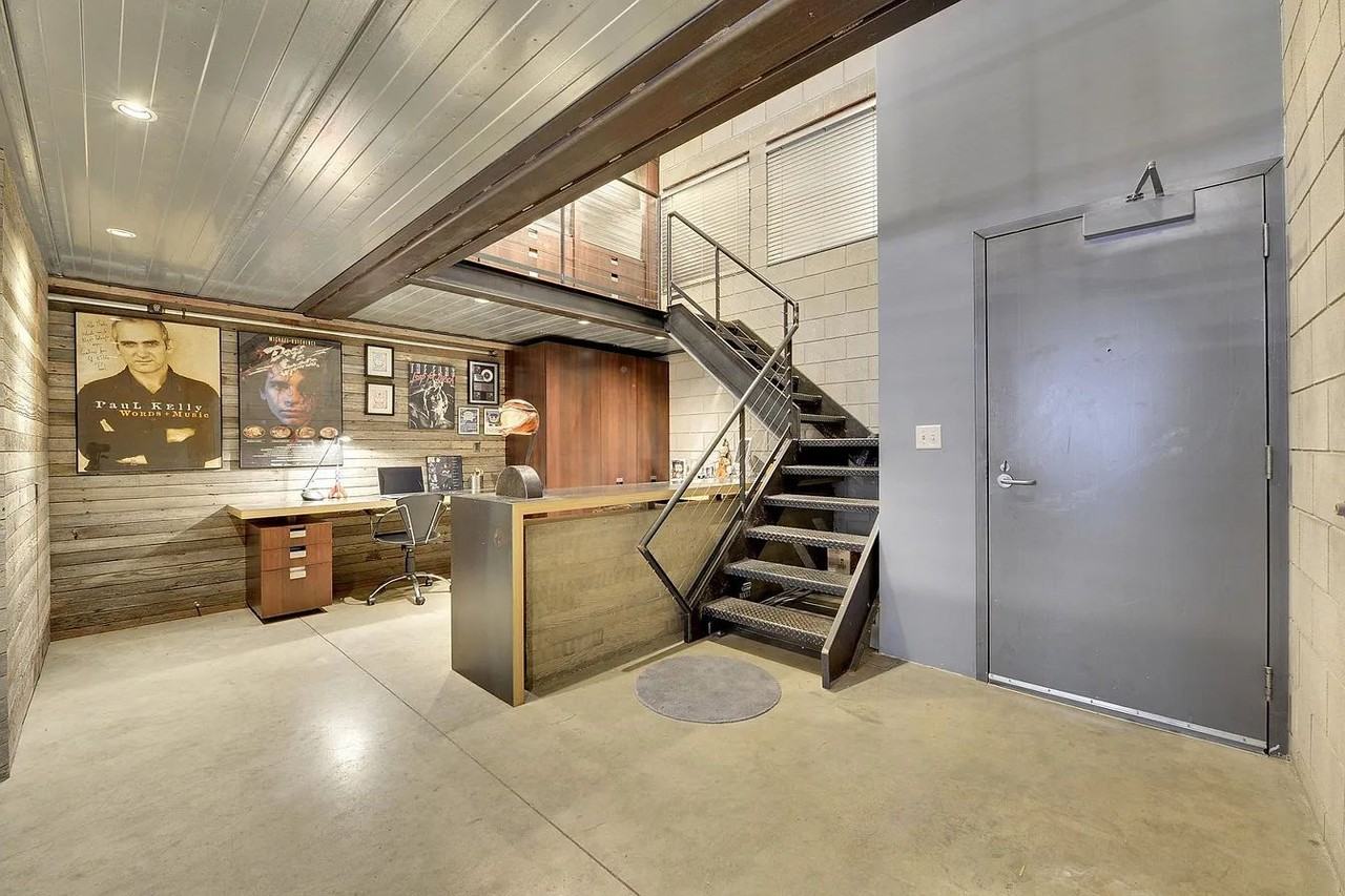 801 Washington Ave N #104 - Photo 7 of 11