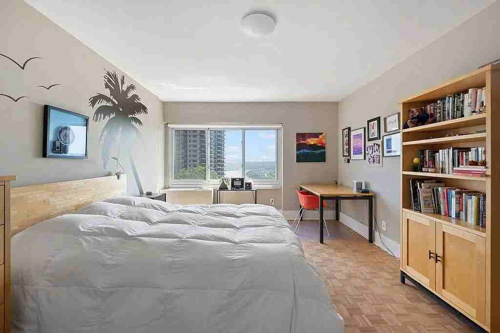 2200 Victory Pkwy #1405 - Photo 3 of 11