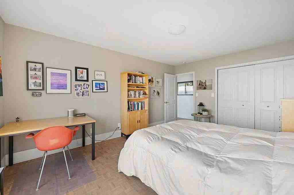 2200 Victory Pkwy #1405 - Photo 5 of 11