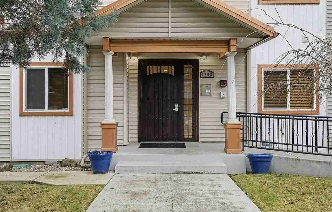 2203 W 5th Ave - Photo 5 of 10