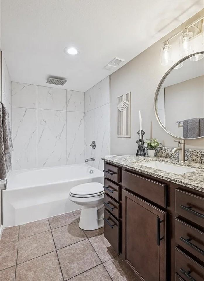 6702 S Ivy Way - Photo 3 of 10