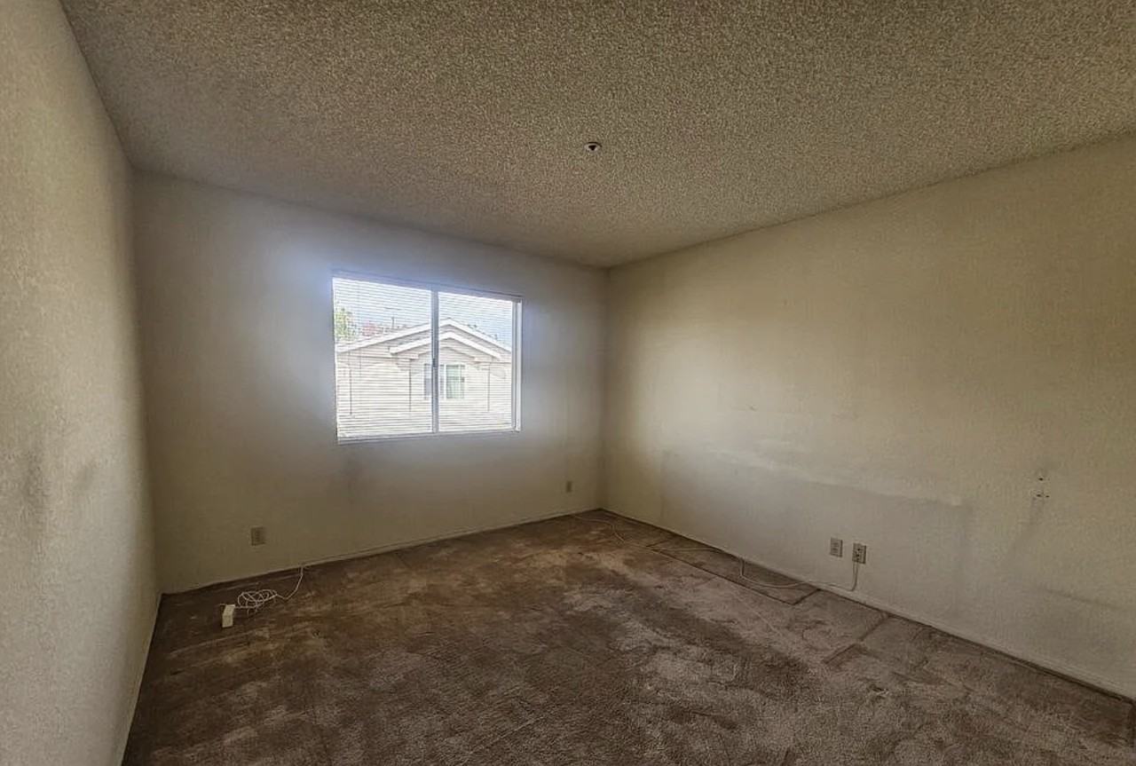 9225 Cedros Ave - Photo 3 of 10