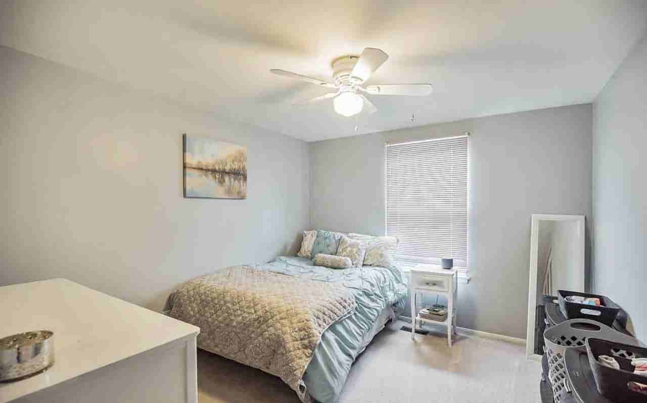 5709 Keenan Ct - Photo 2 of 10