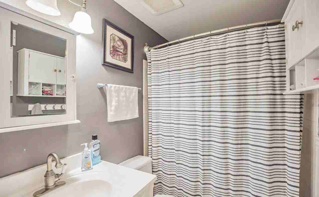 5709 Keenan Ct - Photo 3 of 10