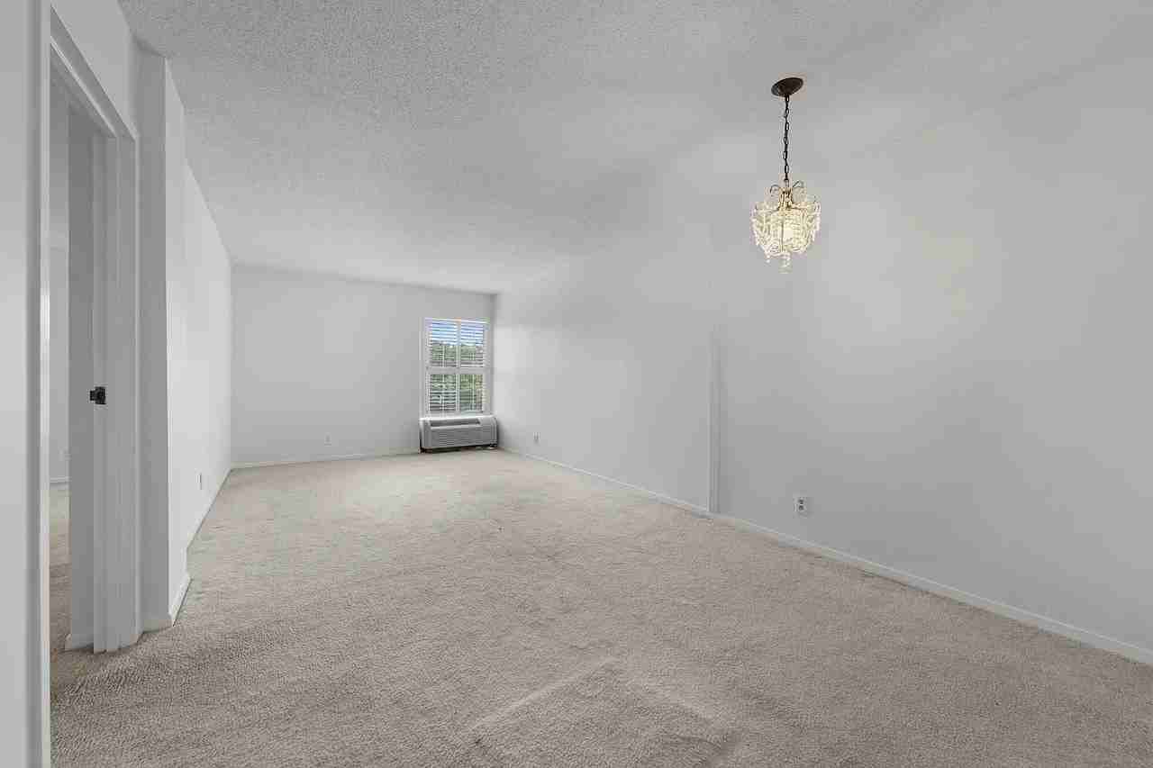 232 S Highland St - Photo 2 of 9