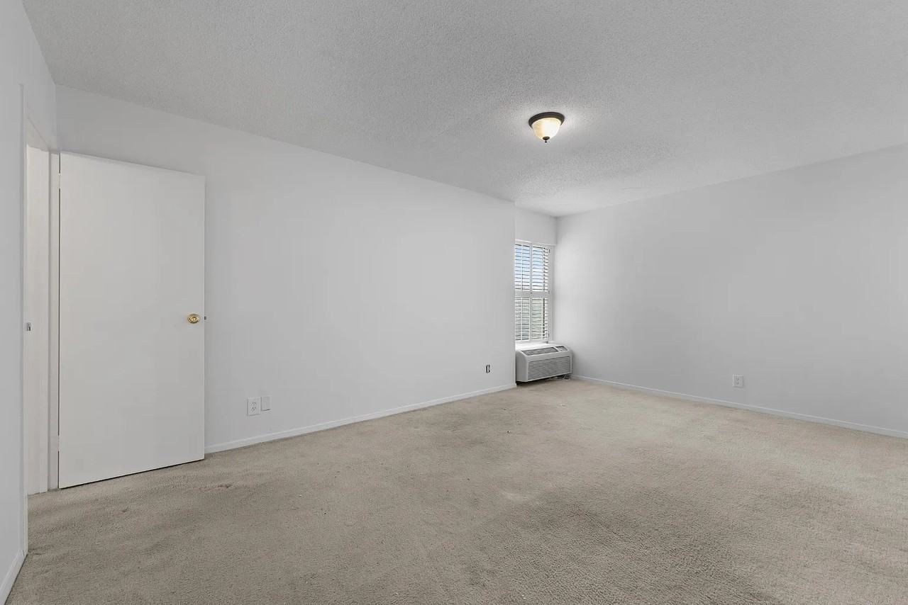 232 S Highland St - Photo 7 of 9