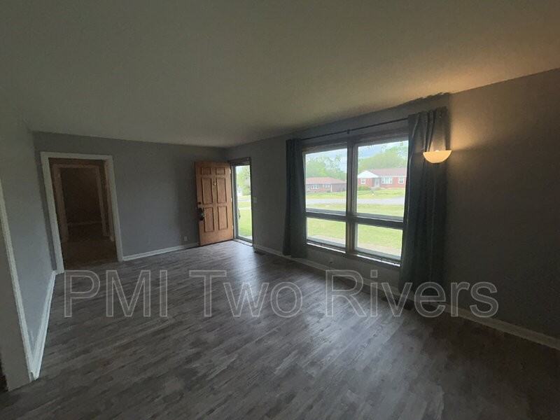 2639 Woodberry Dr - Photo 5 of 20