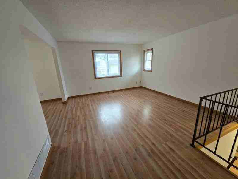 8627/8635 Woodlawn Dr #8627 - Photo 4 of 16