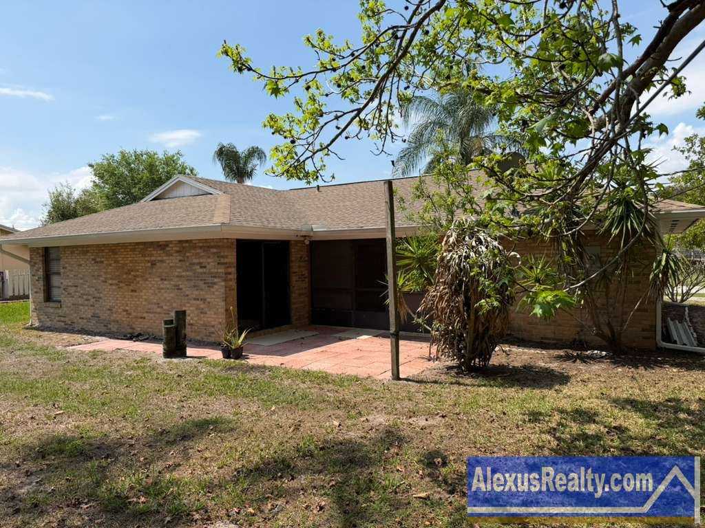 2055 Southwest Cranberry Street - Photo 7 of 7