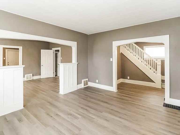 838 S Walnut St #NA - Photo 2 of 10