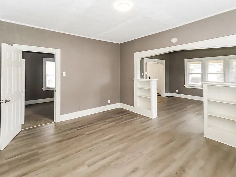 838 S Walnut St #NA - Photo 3 of 10