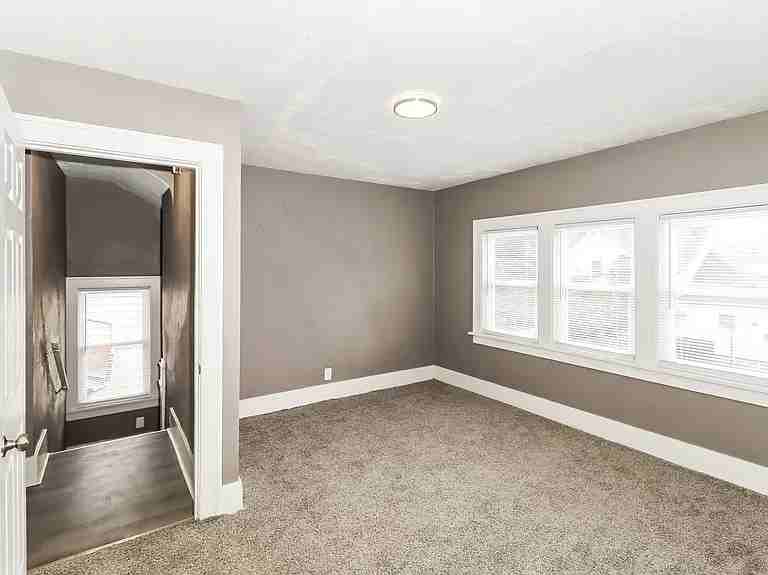 838 S Walnut St #NA - Photo 6 of 10