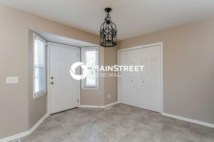 33 Wallace St - Photo 5 of 16