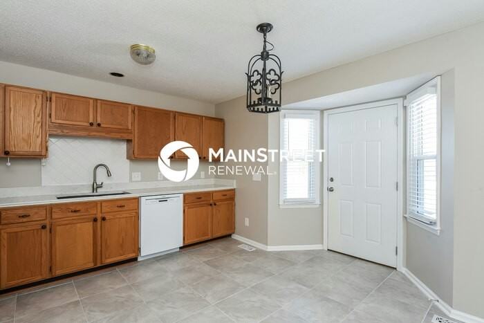 33 Wallace St - Photo 6 of 16