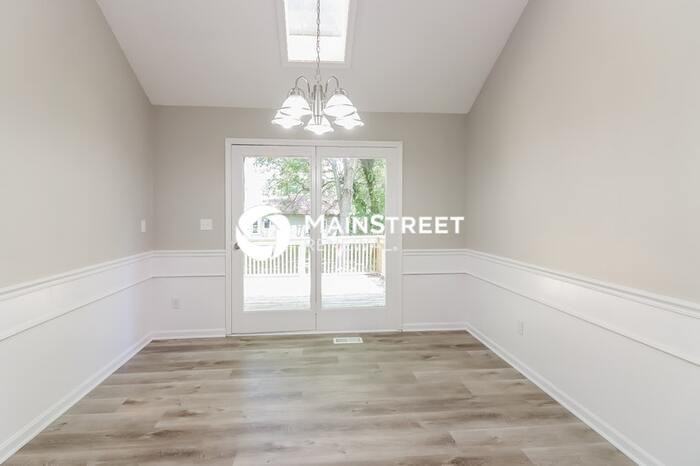 306 W Sierra Dr - Photo 3 of 17