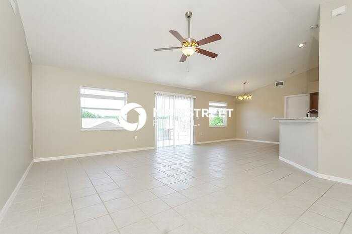 2677 Hickory Ridge Dr - Photo 3 of 16