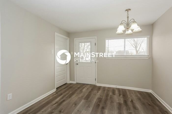 1023 Hahlo St - Photo 5 of 16