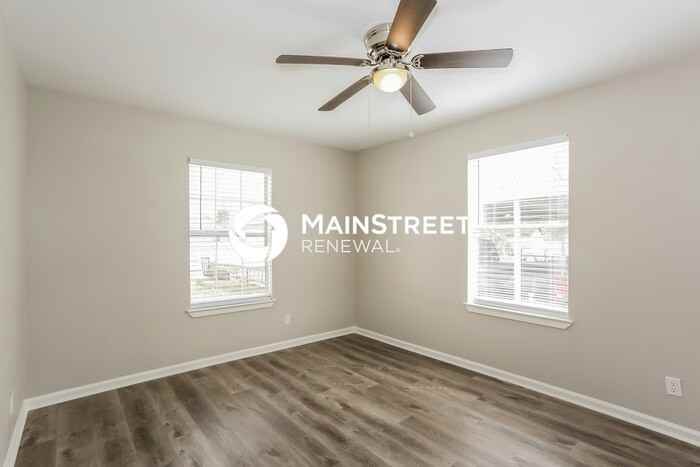 1023 Hahlo St - Photo 7 of 16