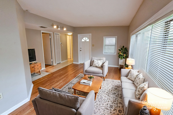 2465 Highland Acres Dr - Photo 2 of 23