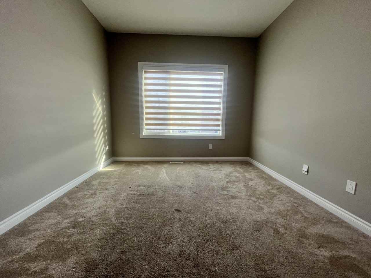 5740 Kootook Way SW, Edmonton - Photo 7 of 16