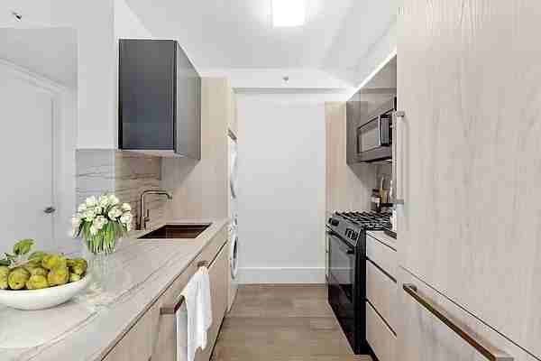 W 47th St #34A - Photo 2 of 20