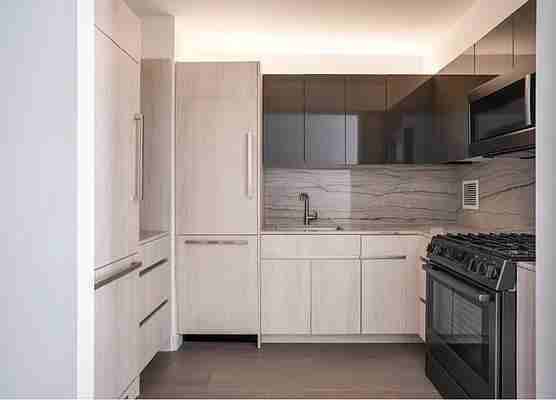 W 47th St #43C - Photo 2 of 20