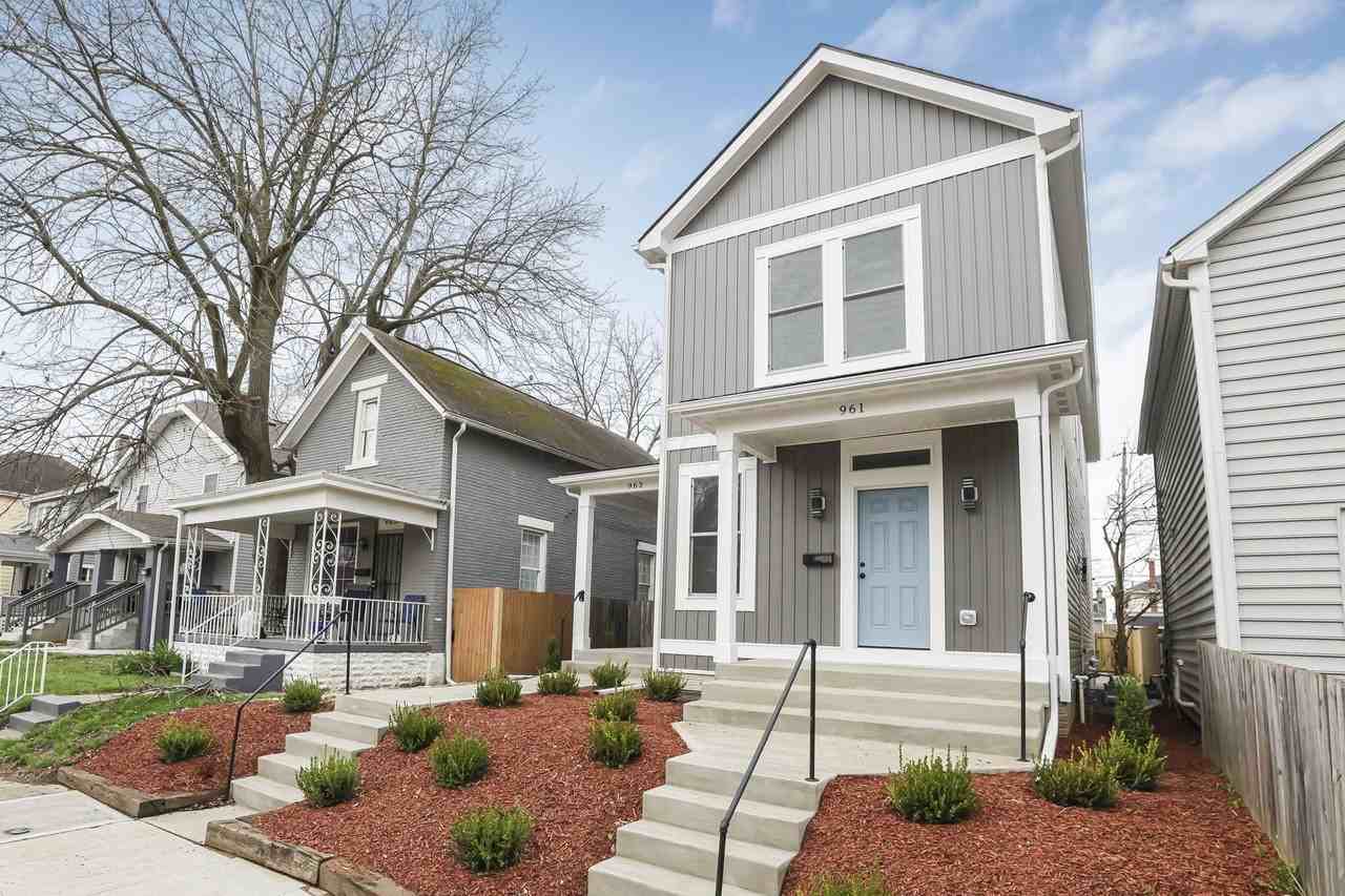 961 Heyl Ave - Photo 6 of 50