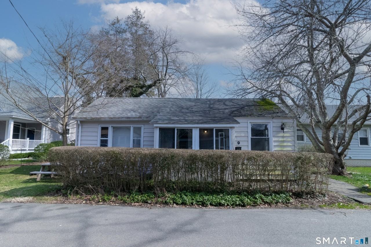 9 Wilcox Pl - Photo 2 of 17