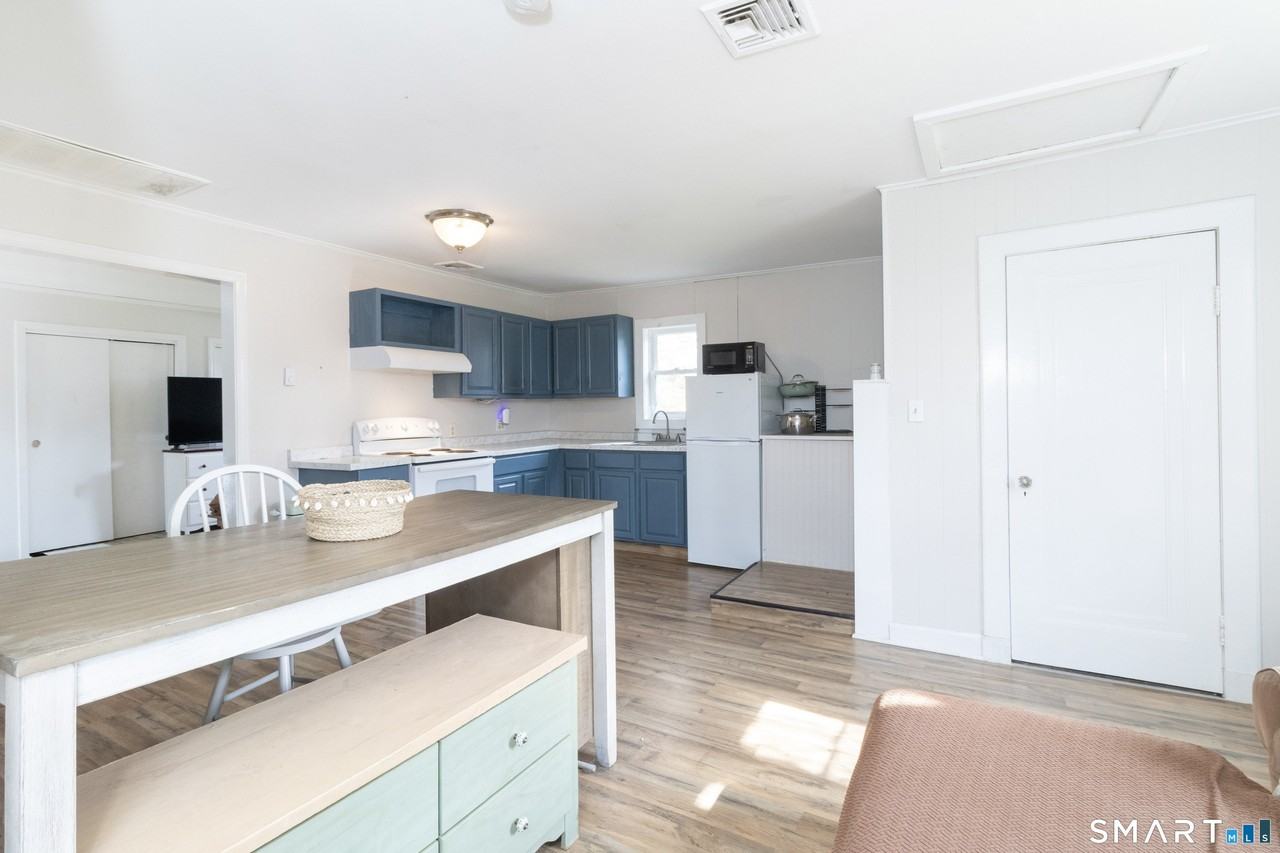 9 Wilcox Pl - Photo 5 of 17