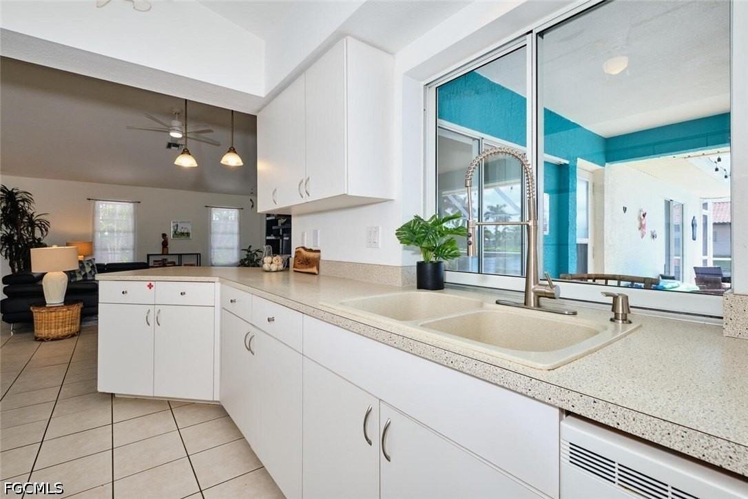 2201 Se 5th Ave - Photo 2 of 16