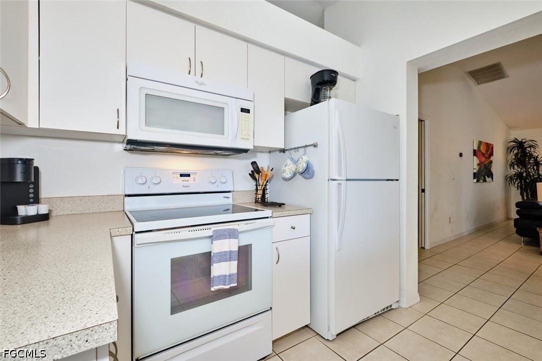 2201 Se 5th Ave - Photo 3 of 16