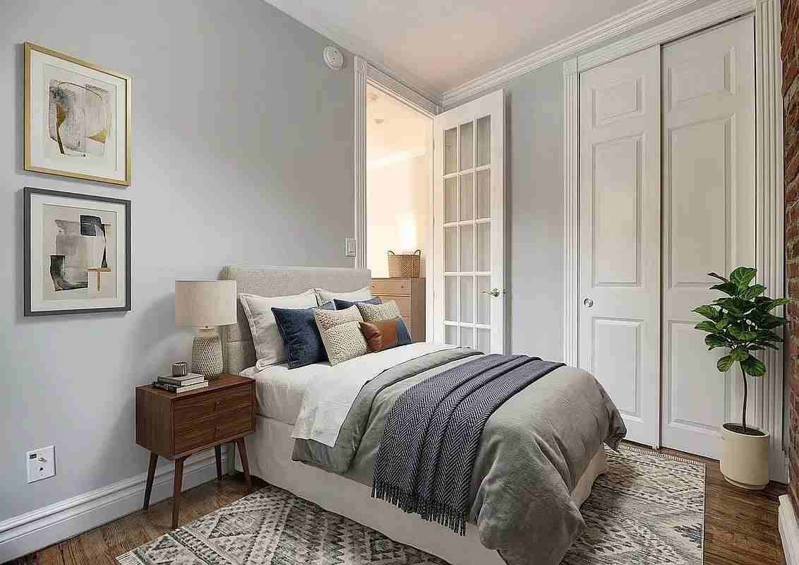 221 E 23rd St #7-8 - Photo 3 of 9