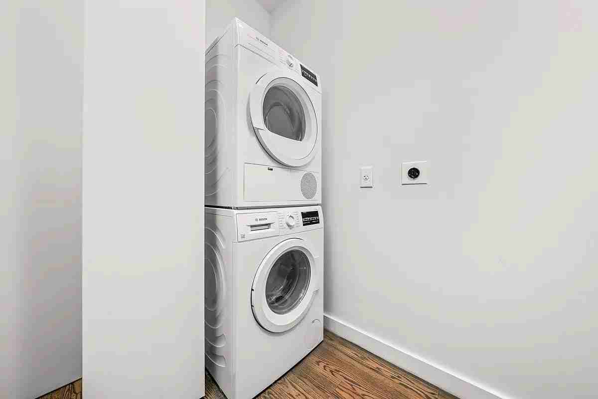 186 1st Ave #2N - Photo 6 of 8