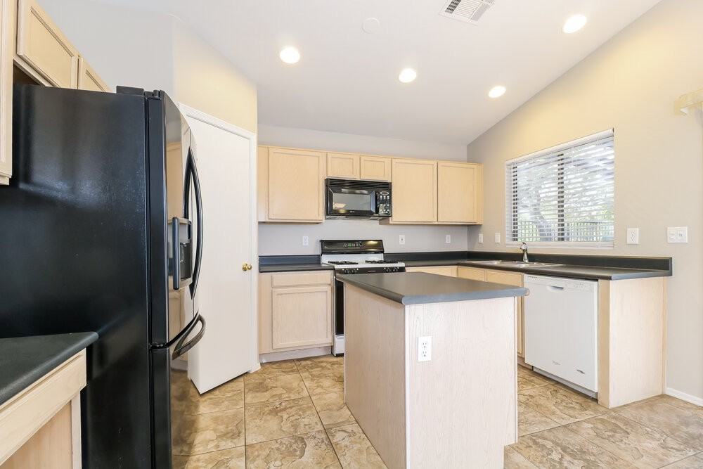 20640 N 8th St - Photo 7 of 15