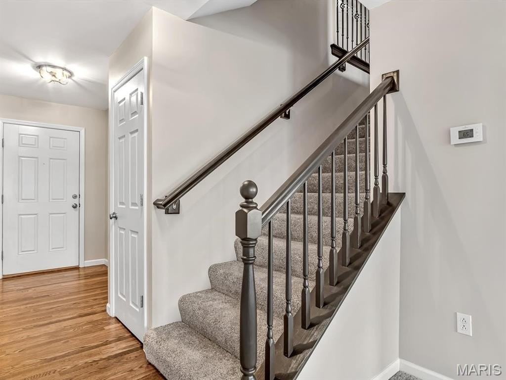 863 Harbor Woods Dr - Photo 2 of 17