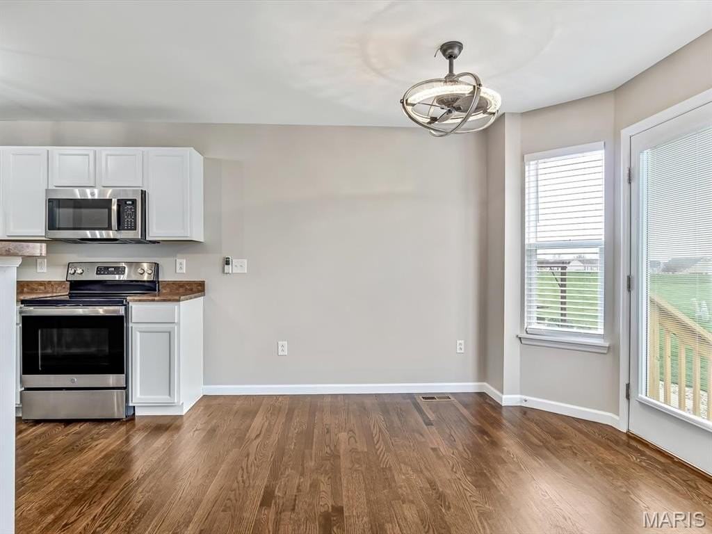 863 Harbor Woods Dr - Photo 5 of 17