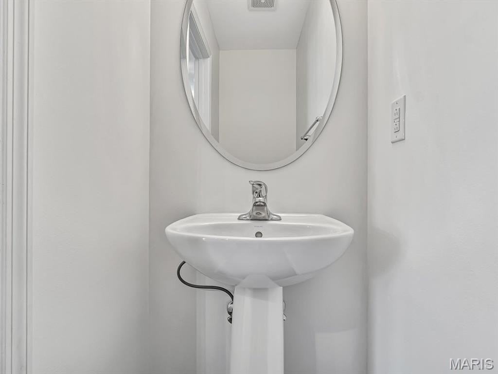 863 Harbor Woods Dr - Photo 7 of 17