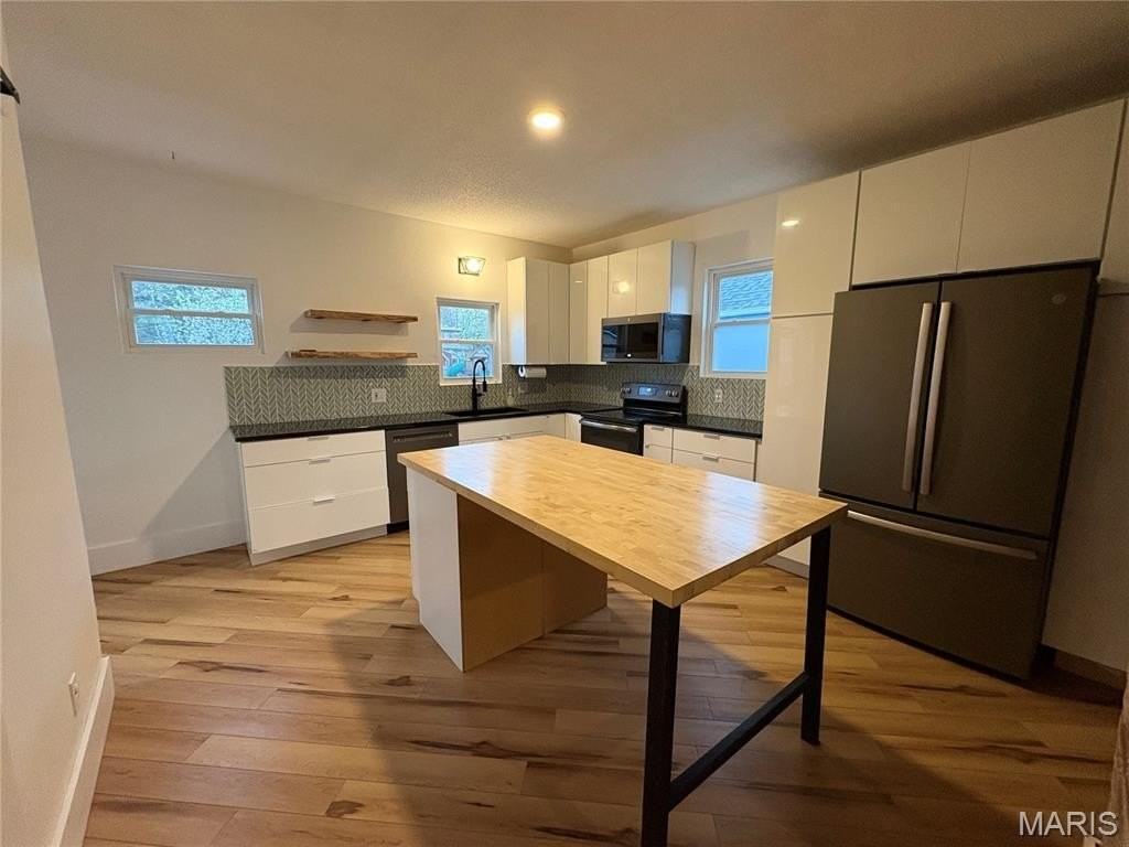 115 W 6th St - Photo 5 of 18