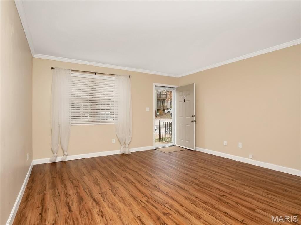 1522 Thrush Ter - Photo 5 of 15