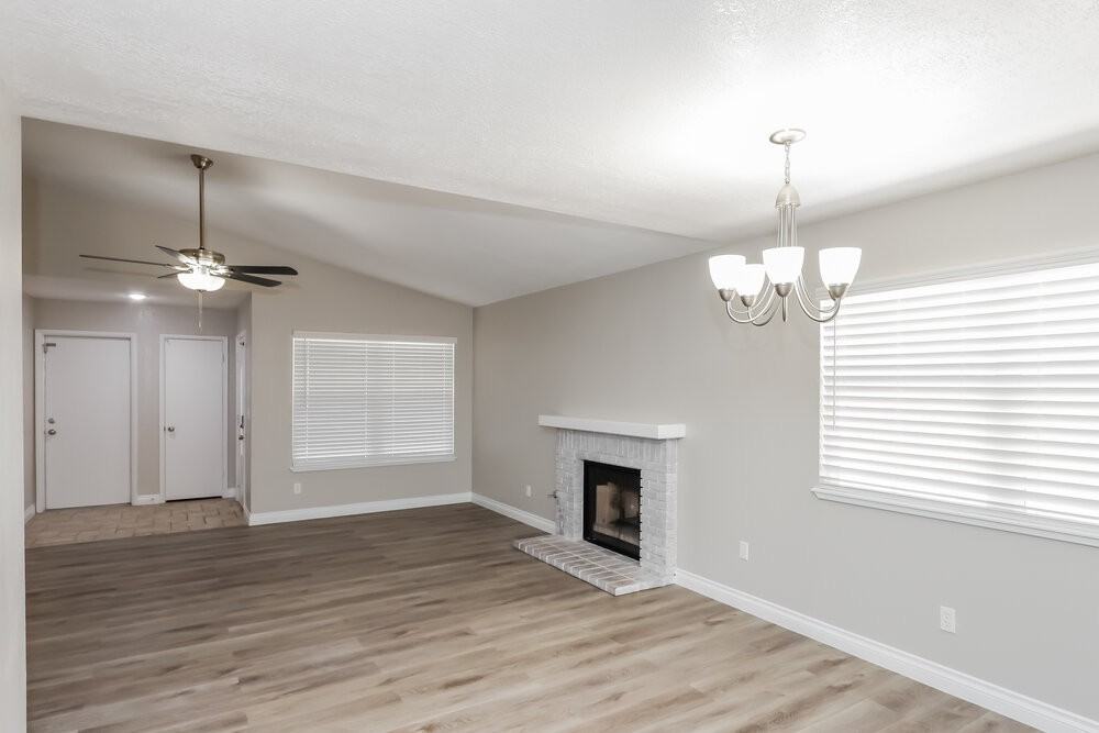 350 Keating St - Photo 6 of 16