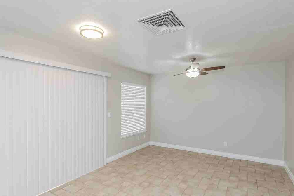 350 Keating St - Photo 7 of 16