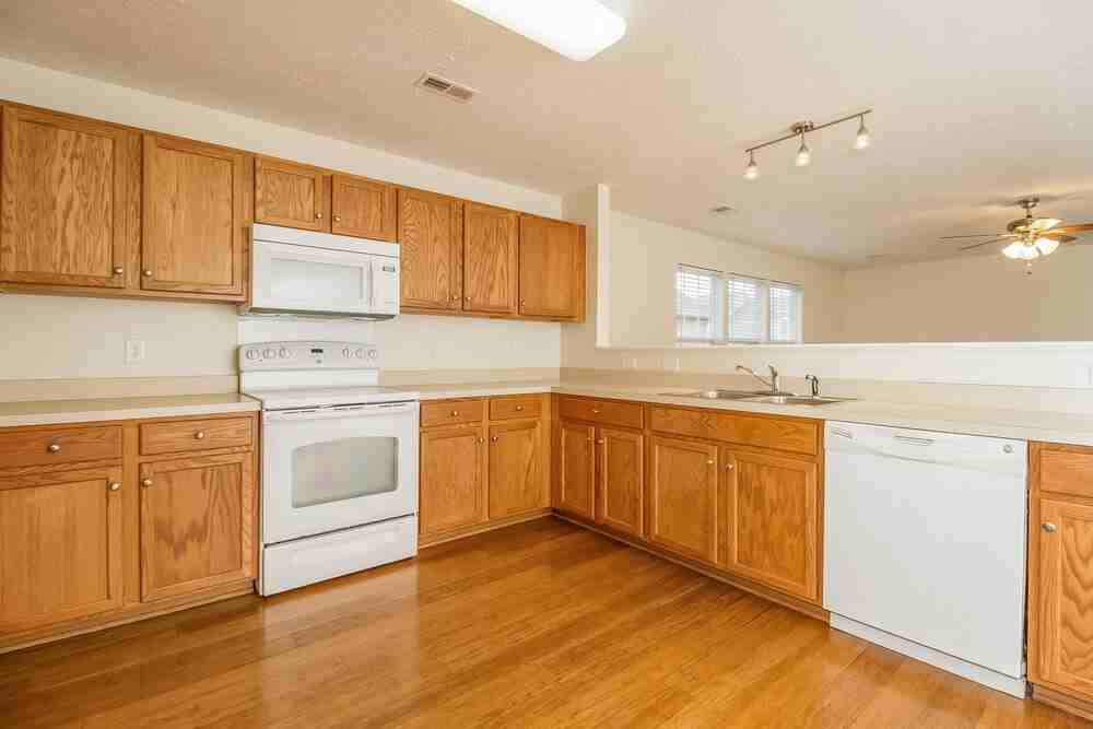 329 Stewart Springs Dr - Photo 7 of 17