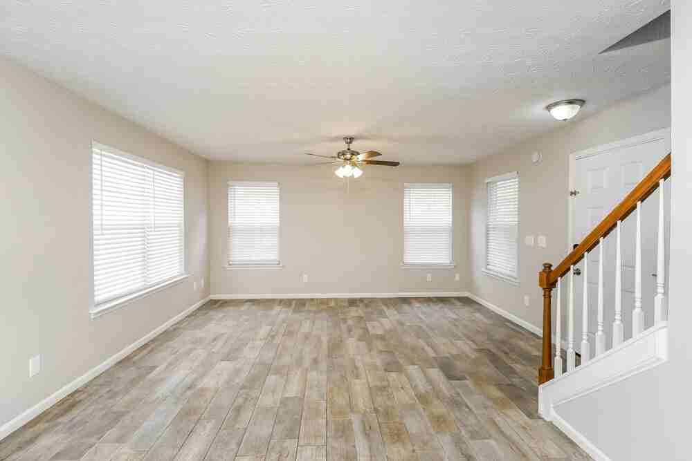 203 Swanee Ln - Photo 6 of 17